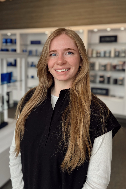 Izzy S. Illume Amanda